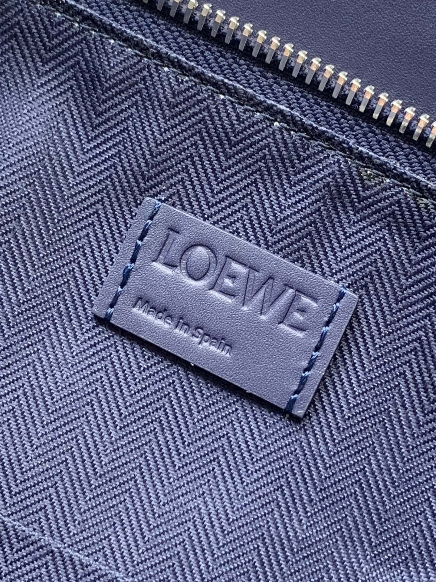 Loewe Puzzle Bags